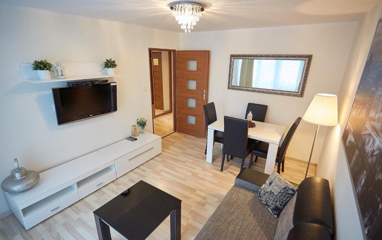 ורשה Apartament Izabel מראה חיצוני תמונה